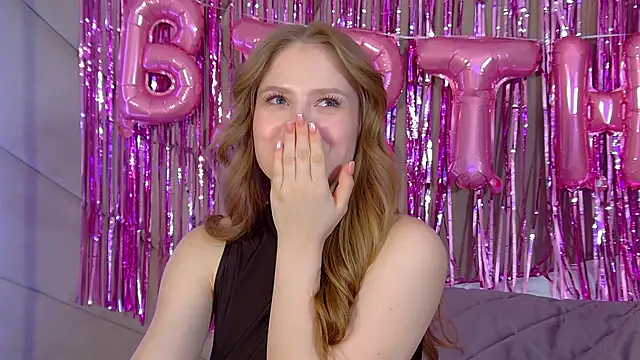 SelinSwarovski live sex cam