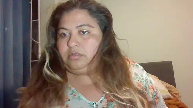 curvy_diva_'s cam snapshot