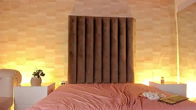 Rachel-Greyy's cam snapshot