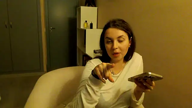 JuliaGraceOF's cam snapshot