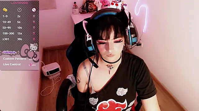 Lunyhose live sex cam