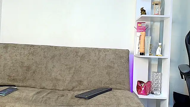 Angell_charlotte's cam snapshot