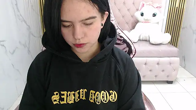 sarita_09_s's cam snapshot