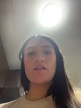 elisa-new's cam snapshot