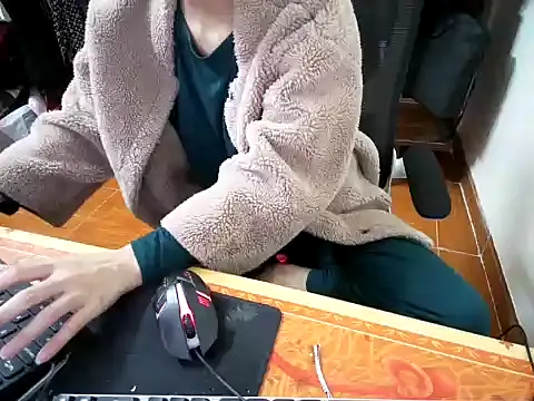 ---Lusi03---'s cam snapshot