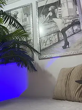 Mau_White's cam snapshot