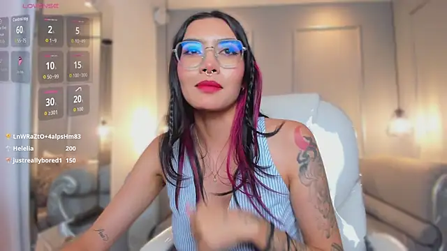 AzuraKindong's cam snapshot