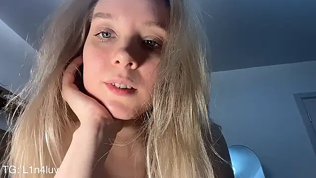 AIicaparkerc's cam snapshot