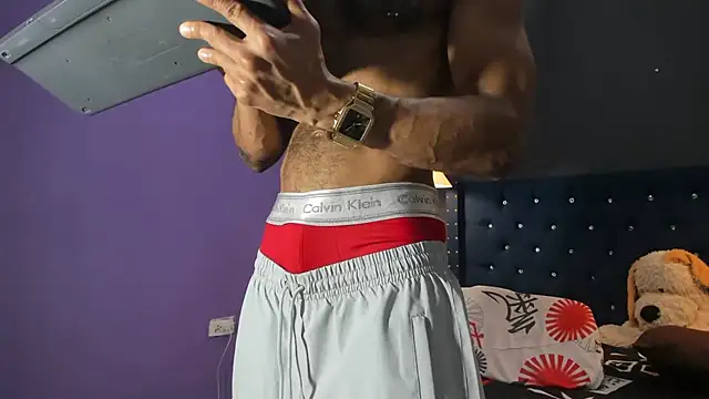 Salomon_koude live sex cam