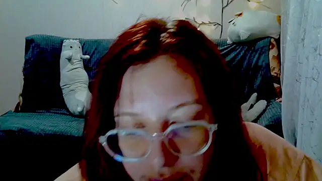 Lily_Ember's cam snapshot