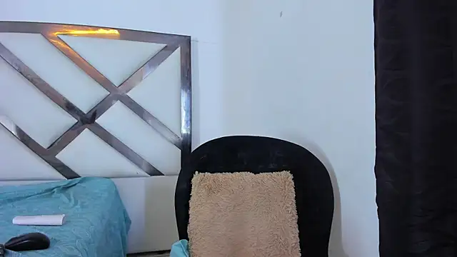 Nico_Hillx live sex cam