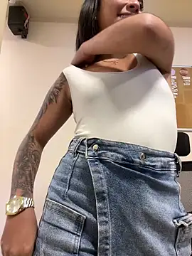 AlyssaRay's cam snapshot