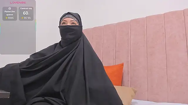 fatiima_'s cam snapshot