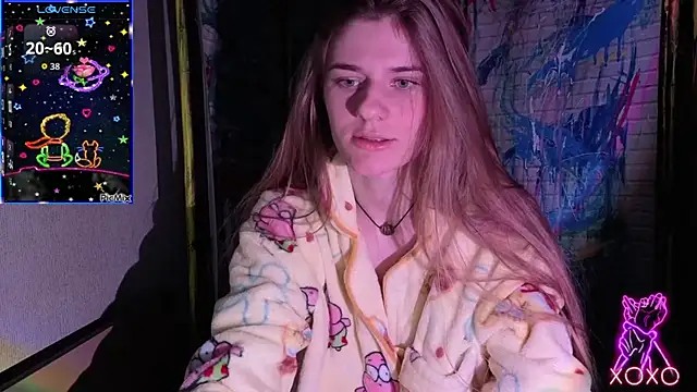 Adell_Love's cam snapshot