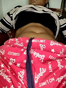 kavya-09's cam snapshot