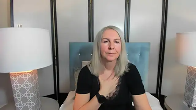 EricaTop's cam snapshot