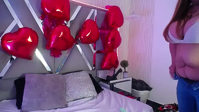 MonzerratBoyer's cam snapshot