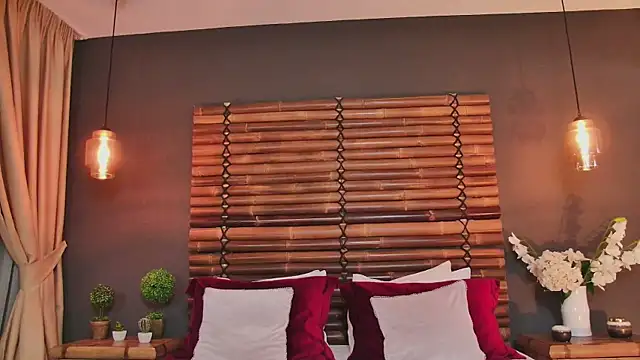 AnyaLov live sex cam