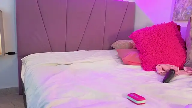 PIA_STONE live sex cam