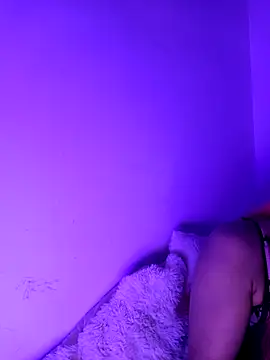 iamlalamilano's cam snapshot