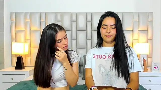 paola_katy_dicks live sex cam