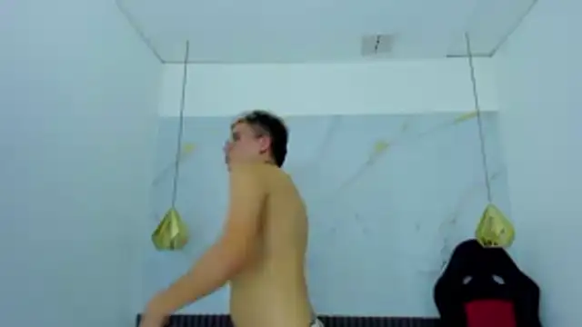 AndyFame1's cam snapshot