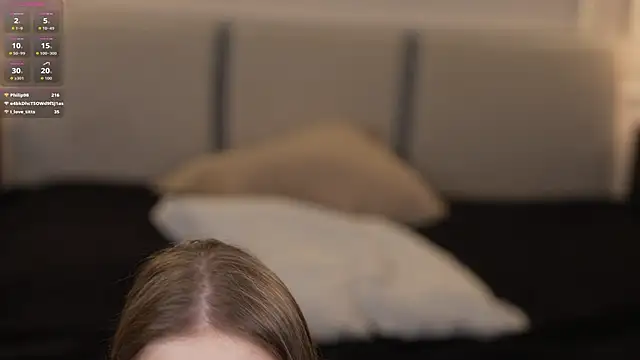 Esmie_Smile live sex cam