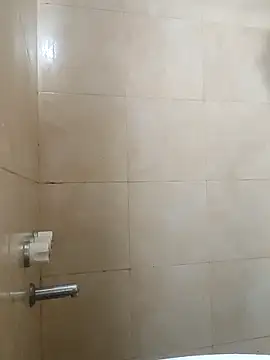 bra33's cam snapshot