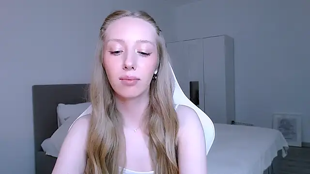 Luna_insniity's cam snapshot