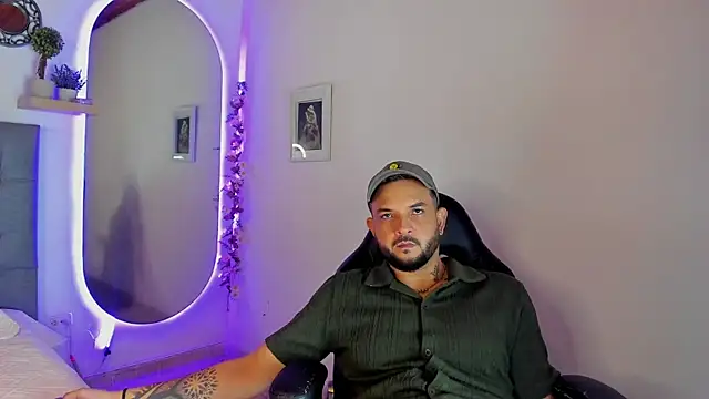 bastian_rossi's cam snapshot