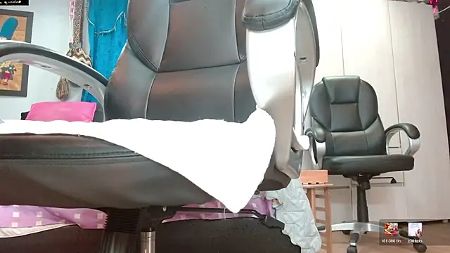 Tyffanny-Evans live sex cam