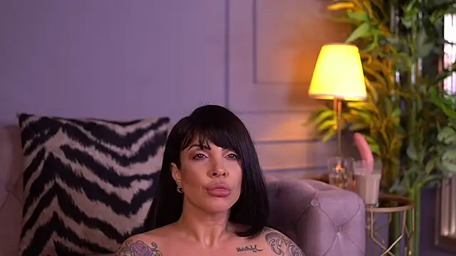 PerfectBootyXO live sex cam