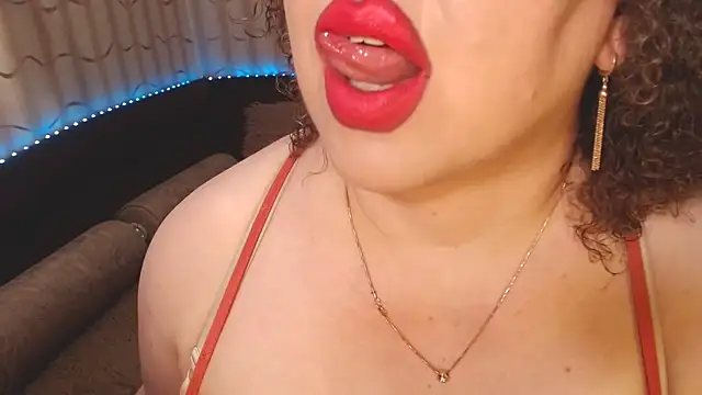 BustyKatty live sex cam