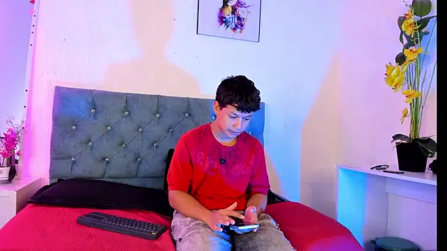 AlexDuMontt live sex cam