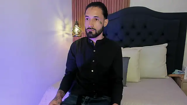 Hisoka_011 live sex cam