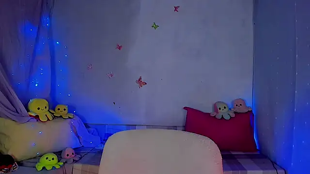 YourLizzyDoll live sex cam