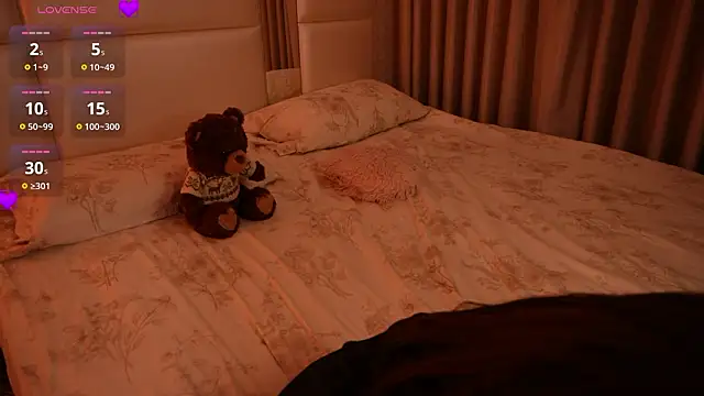 Lilly_Colins live sex cam