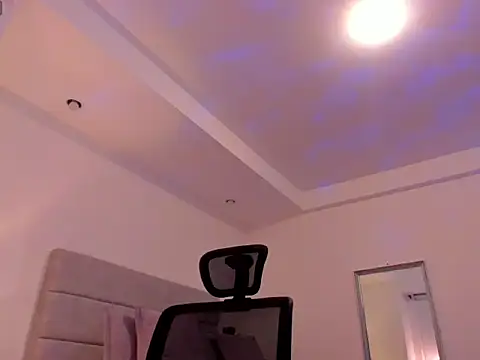 chris_morgan7's cam snapshot