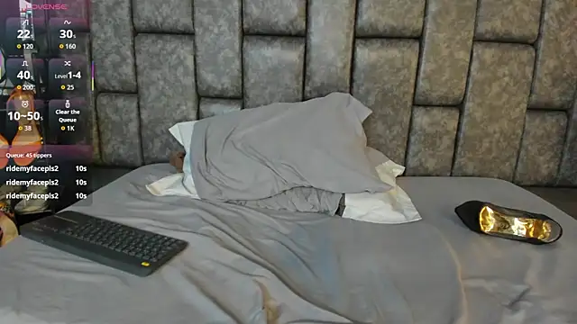 Matureyulyet live sex cam