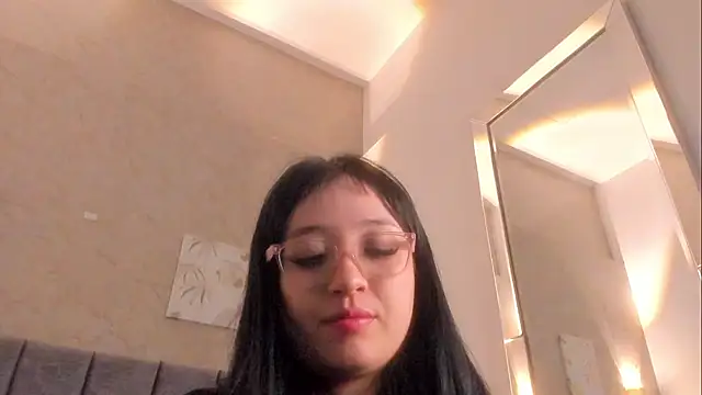 Lunaa_bellaa live sex cam