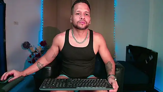 LucasGaeel's cam snapshot