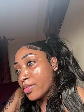 Ruthlessvee live sex cam