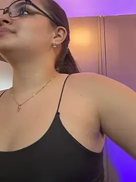 Tayler_Kim's cam snapshot