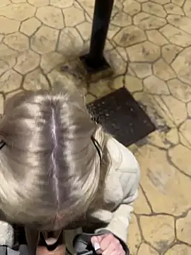 AlyssaFoxx_'s cam snapshot