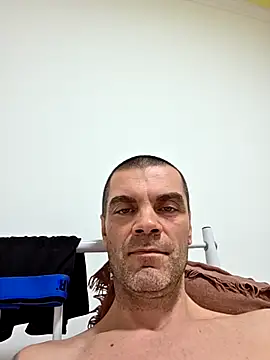 DOMINATOR_SIR-MASTER's cam snapshot