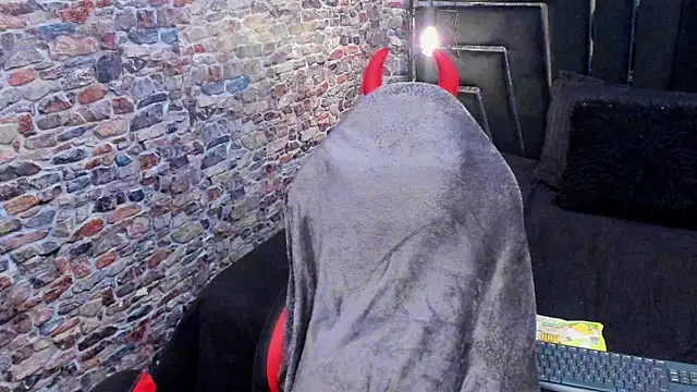 WILD_FIREE_'s cam snapshot