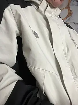 nico_18x live sex cam