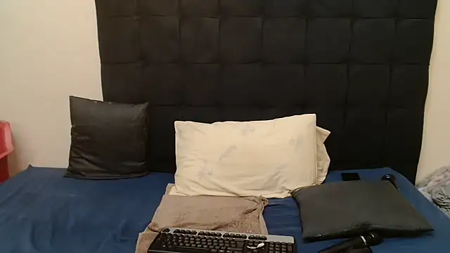 CaramelBootty's cam snapshot