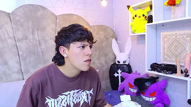 LilithAndLucifer69's cam snapshot