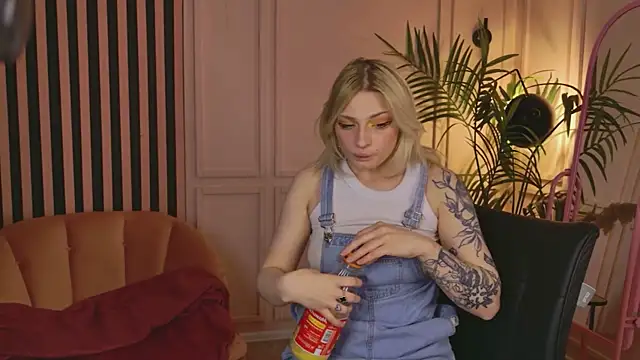 AvaSun's cam snapshot